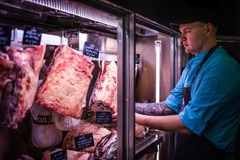 Dry-aged steaks from Cuxland cattle