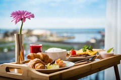 room breakfast