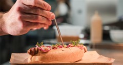 CERVUS Restaurant  Garniture food