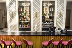 Upside Down Bar and Restaurant