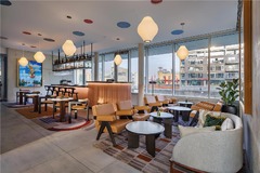 Bar Artelier sideview