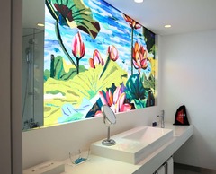 art room XL bathroom