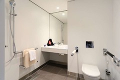 artotel wheelchair room