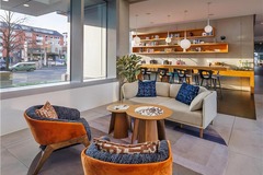 Bar Artelier lobby area