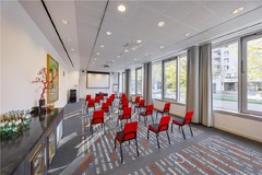 Seo Theater hinten seitlich