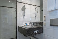 Superior Room - Bathroom
