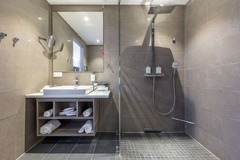 Superior Room bathroom