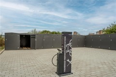 Bicycle station