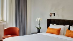 Superior Room Atrium View