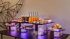 M&E Food