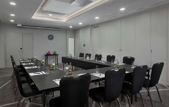 Plaza Suite 5 U shape