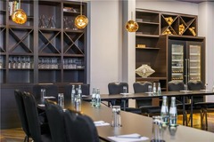 Park Plaza Lounge Ushape Detail