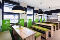 Adam's Speyer im Bahnhof