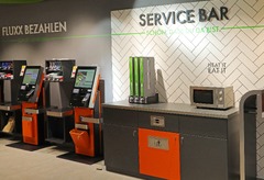 tegut... Quartier Fulda Service Bar und Selbstcheckout-Kassen