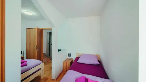 Dreibettzimmer