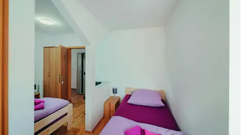 Dreibettzimmer  