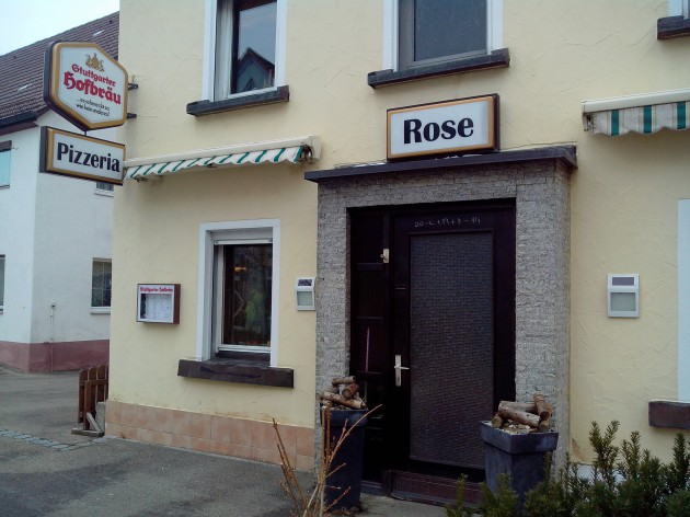 Pizzeria Rose: Hier noch einmal unsere Außenansicht
