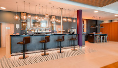 Premier Inn Mannheim City Centre hotel bar