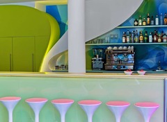 Lobby bar