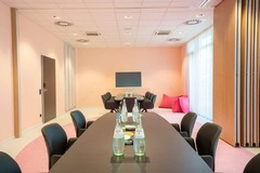 Meeting Room - Creative Cave