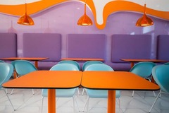 Restaurant & breakfast area
