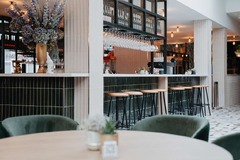 Lütze Bar seating area
