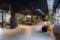 Lounge Bar