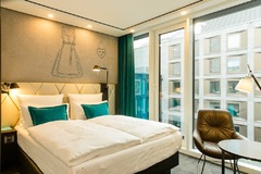 Hotel Motel One München-Parkstadt Schwabing - Room