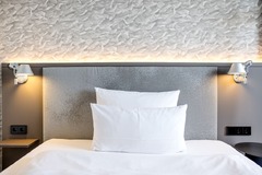 Hotel Motel One Hamburg-Alster - Room