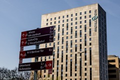 Hotel Motel One Hamburg-Alster - Exterior