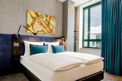 Hotel Motel One Mannheim - Room