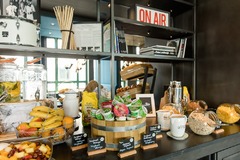 Hotel Motel One Mannheim - Breakfast