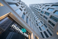 Hotel Motel One Berlin-Upper West - Exterior