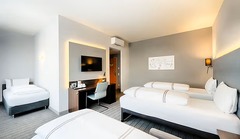 Family 4 Room