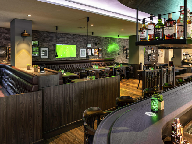 THE PUBLIC PUB AND BAR