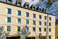 Hotel Motel One Würzburg - Exterior