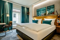 Hotel Motel One Würzburg - Room
