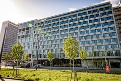 Hotel Motel One Karlsruhe - Exterior