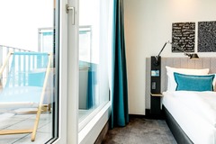 Hotel Motel One Karlsruhe - Room