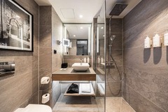 Standard Room Bath