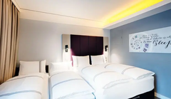 Family 4 Room