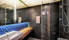 Premier Plus Bathroom