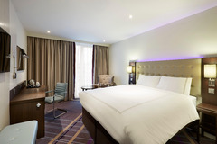 Premier Inn Germany room