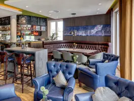 Missing Piece - Drinks, food & live sports in 72072 Tubingen:
