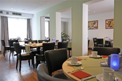Breakfast room