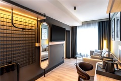 Superior Triple Guest Room