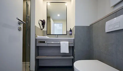 Premier Plus Bathroom