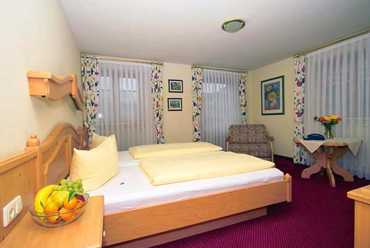 Hotel & Restaurant Hanselewirt: Zimmer ab 34,- bis 64,-