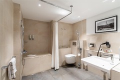 Superior Room Accessible bathroom