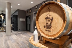 HARBR Bar detail